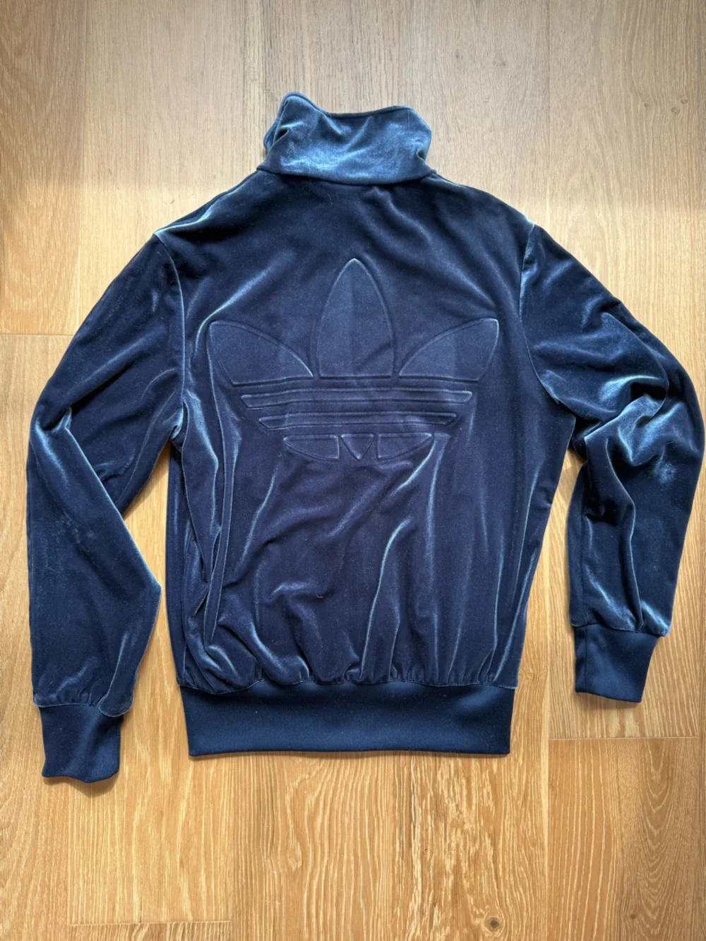 Rare Adidas blue Velvet Track Jacket with Trefoil Logo - Picture 3 of 6